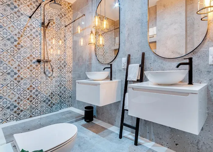 Modern Italia - 100m Main Square - Parking And Lift *